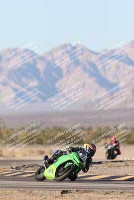 media/Dec-07-2025-CVMA (Sun) [[3e7d2de5dc]]/Race 16-Formula Middleweight/